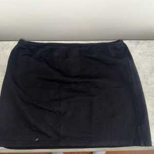 Edikted Classic Black Mini Skirt